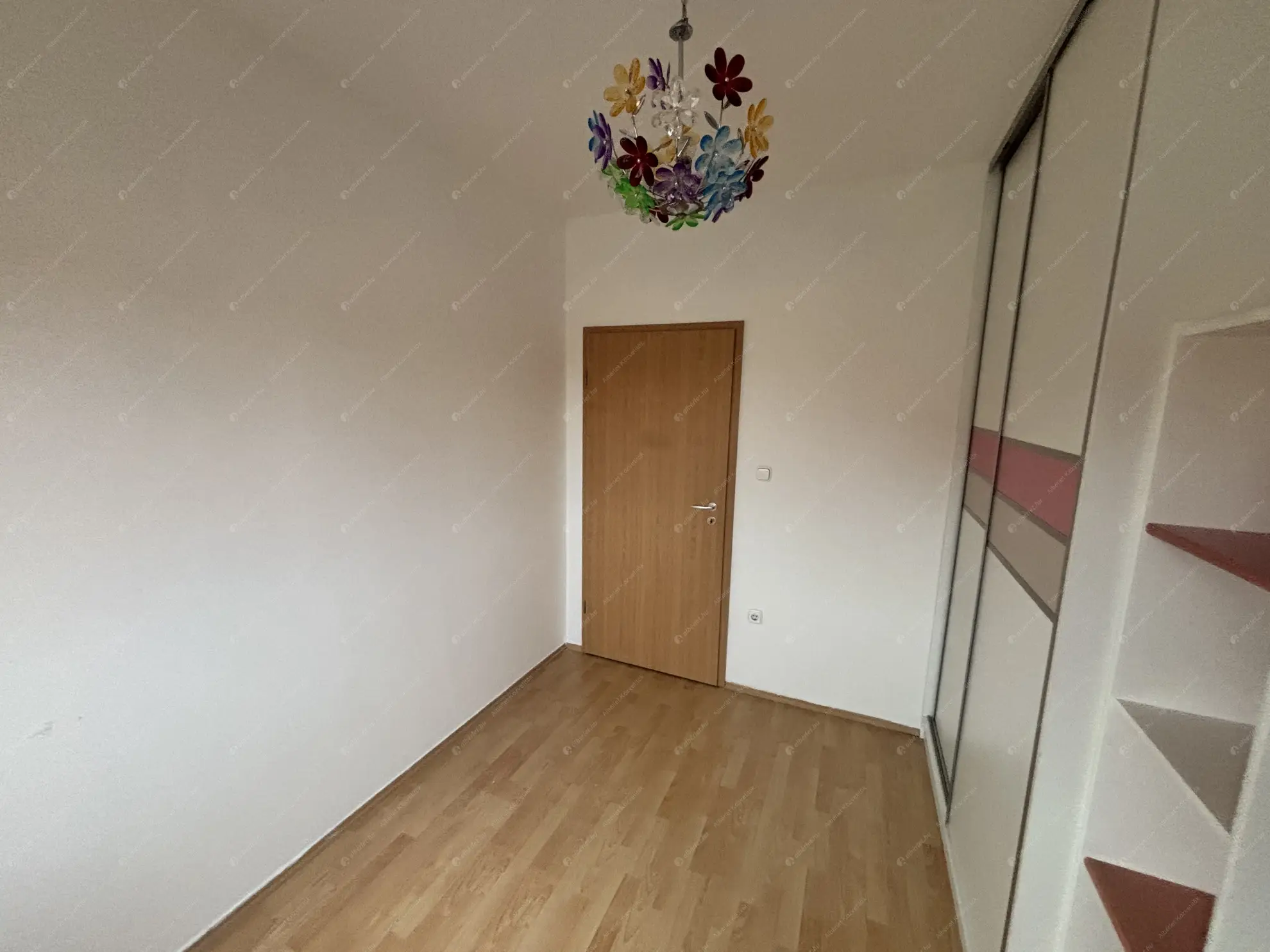 Kiadó albérlet 340000 Ft/hó áron: Budapest, XIII. kerület  Frangepán köz. Mérete: 83 nm, 3 szobás | Alberlet.hu - 6580436