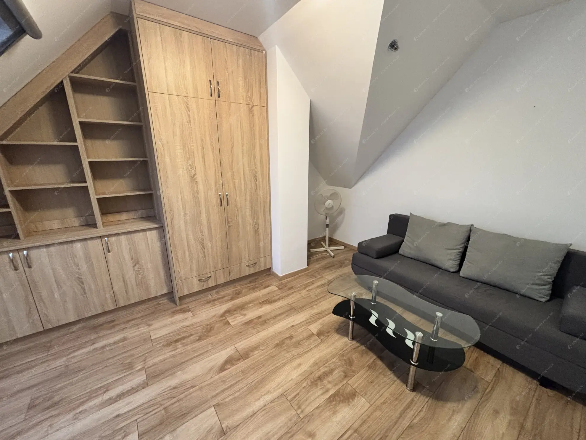 Kiadó albérlet 340000 Ft/hó áron: Budapest, XIII. kerület  Frangepán köz. Mérete: 83 nm, 3 szobás | Alberlet.hu - 6580444