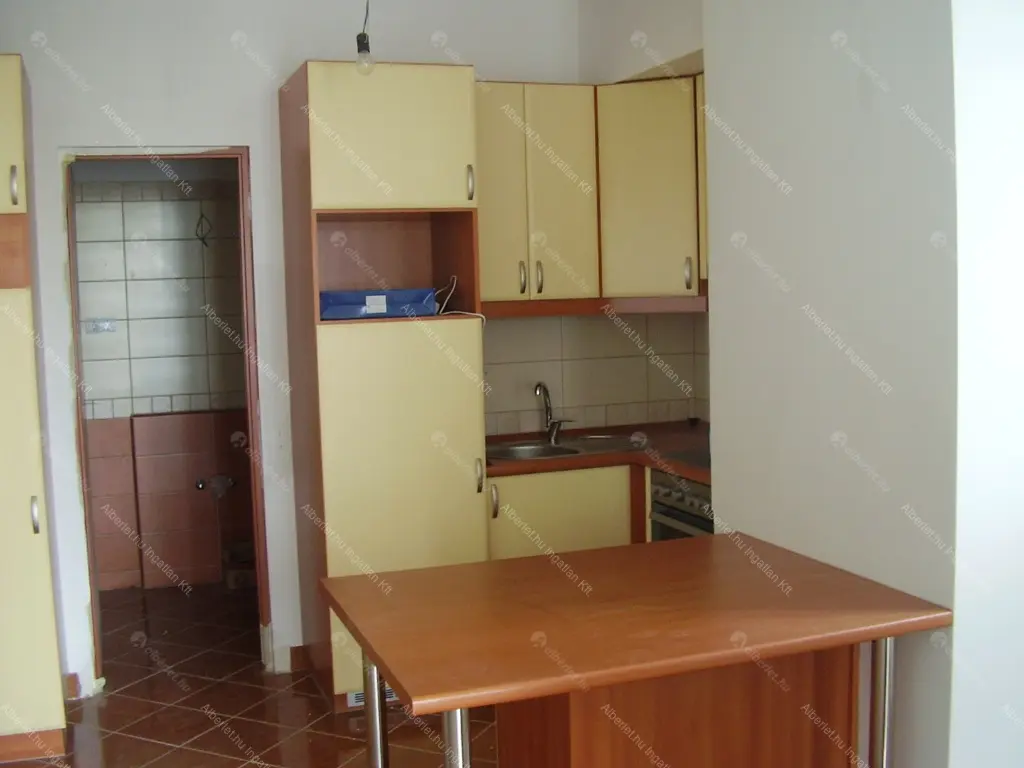 Kiadó albérlet 180000 Ft/hó áron: Budapest, XIII. kerület  Frangepán utca. Mérete: 31 nm, 1 szobás | Alberlet.hu - 6665322