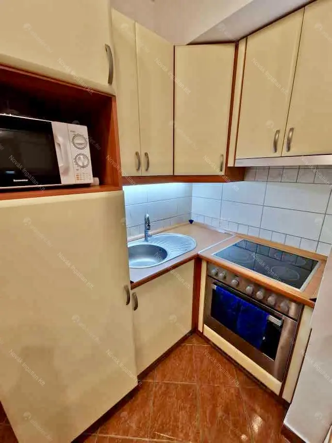 Kiadó albérlet 180000 Ft/hó áron: Budapest, XIII. kerület  Frangepán utca. Mérete: 31 nm, 1 szobás | Alberlet.hu - 6668145