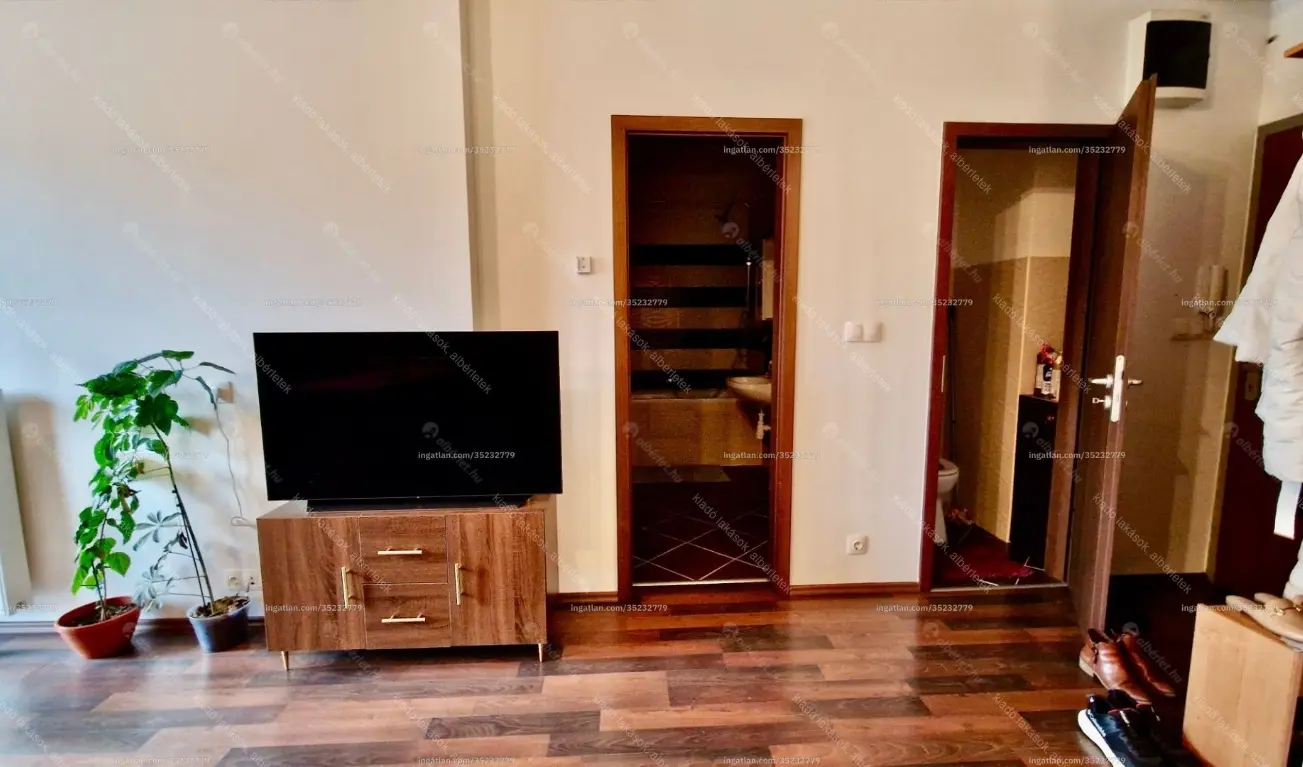 Kiadó albérlet 210000 Ft/hó áron: Budapest, XIII. kerület  Frangepán utca. Mérete: 34 nm, 1 szobás | Alberlet.hu - 6654534