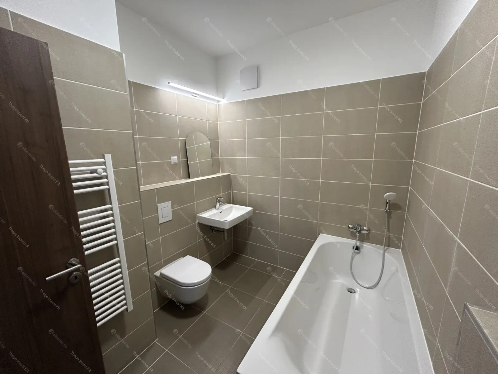 Kiadó albérlet 450000 Ft/hó áron: Budapest, XIII. kerület  Garda utca. Mérete: 72 nm, 3 szobás | Alberlet.hu - 6659664