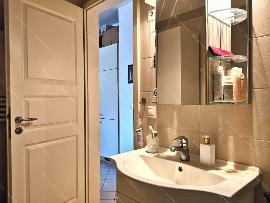 Kiadó albérlet 250000 Ft/hó áron: Budapest, XIII. kerület  Gogol utca. Mérete: 48 nm, 1 szobás | Alberlet.hu - 6661855