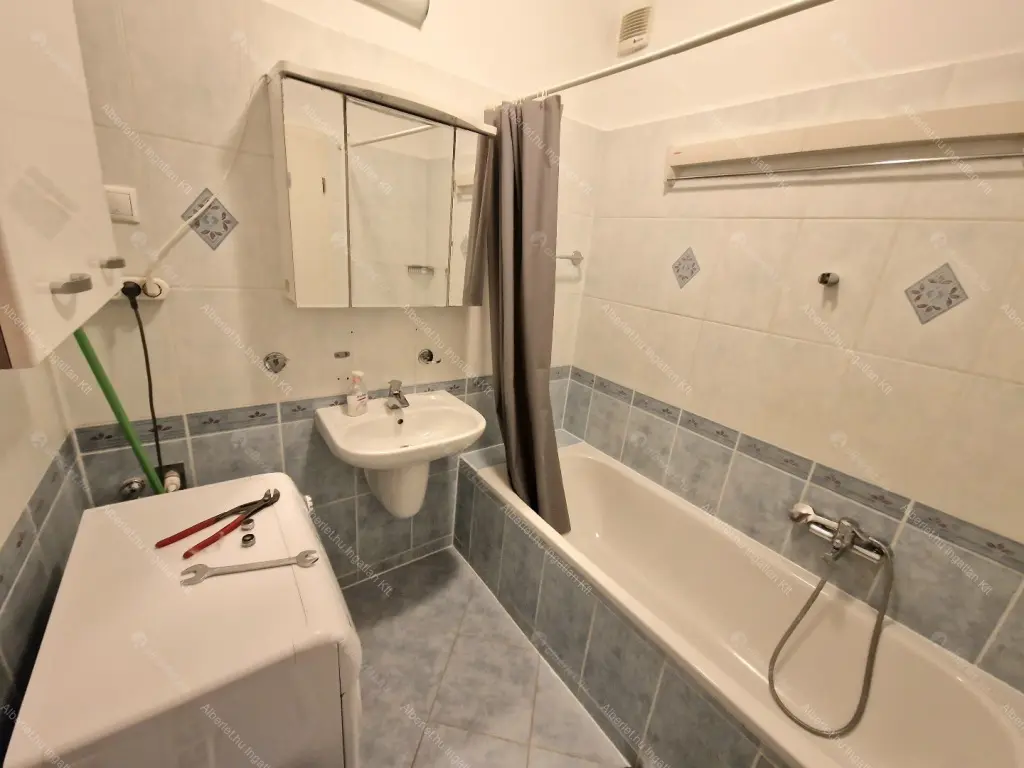 Kiadó albérlet 170000 Ft/hó áron: Budapest, XIII. kerület  Gömb utca. Mérete: 42 nm, 1 szobás | Alberlet.hu - 6647493