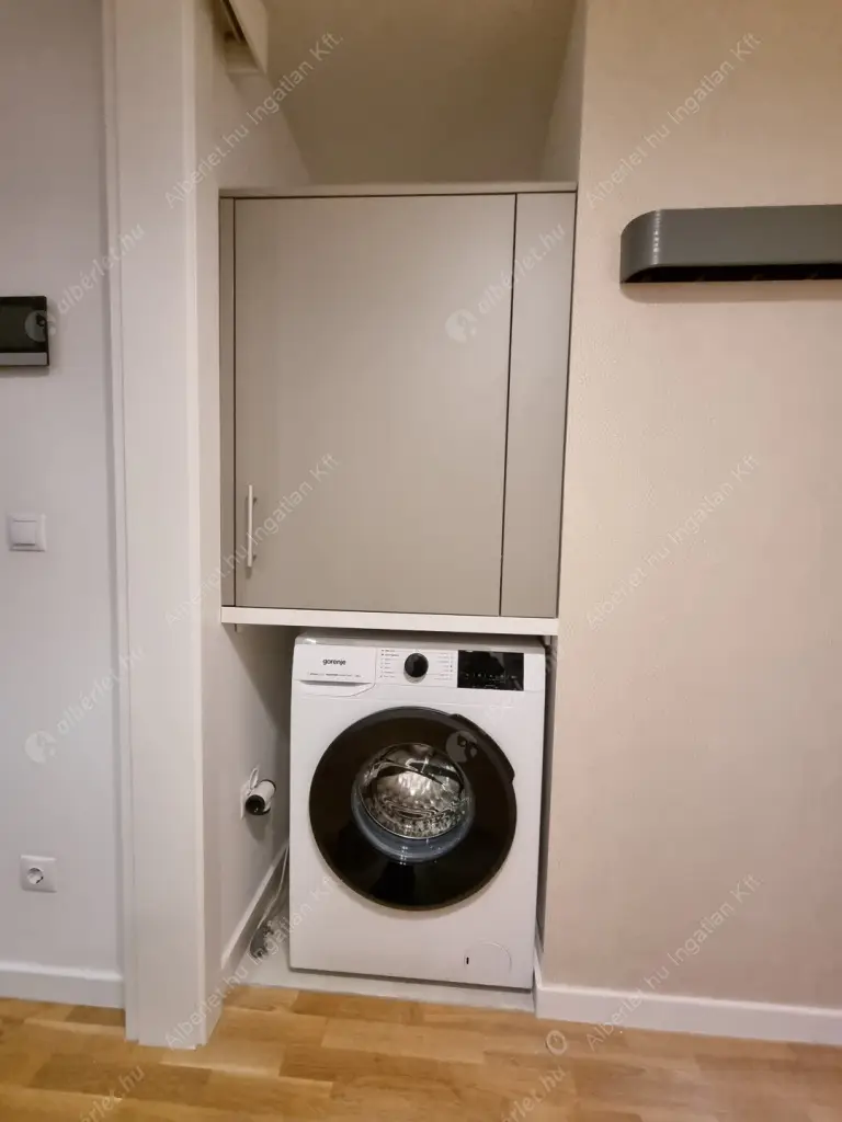 Kiadó albérlet 400000 Ft/hó áron: Budapest, XIII. kerület  Hajóépítő sétány. Mérete: 54 nm, 2 szobás | Alberlet.hu - 6596810