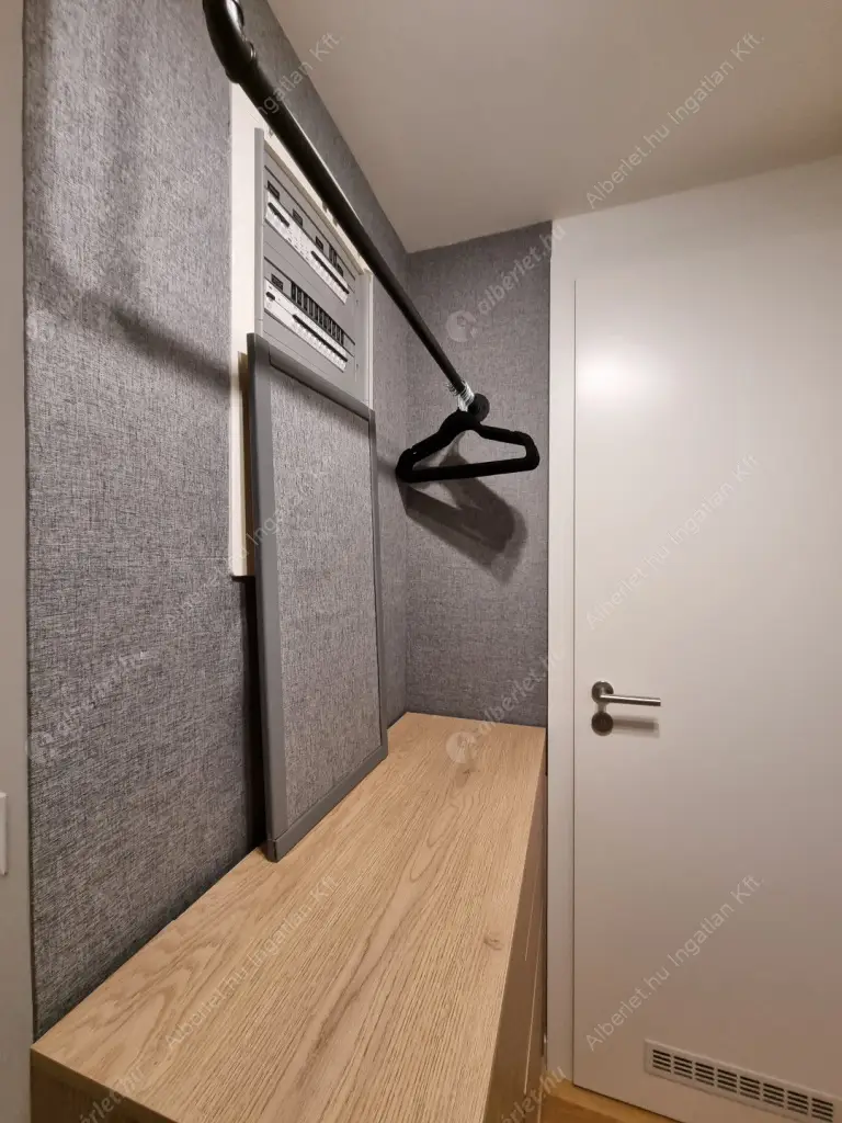 Kiadó albérlet 400000 Ft/hó áron: Budapest, XIII. kerület  Hajóépítő sétány. Mérete: 54 nm, 2 szobás | Alberlet.hu - 6596812