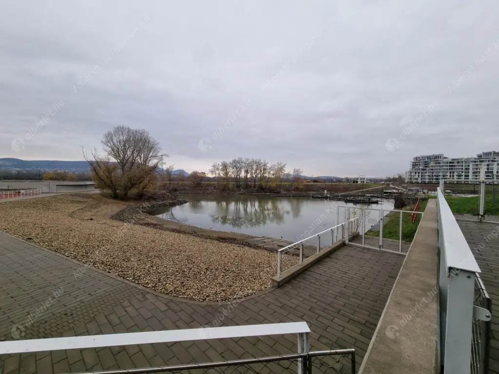 Kiadó albérlet 400000 Ft/hó áron: Budapest, XIII. kerület  Hajóépítő sétány. Mérete: 54 nm, 2 szobás | Alberlet.hu - 6596815