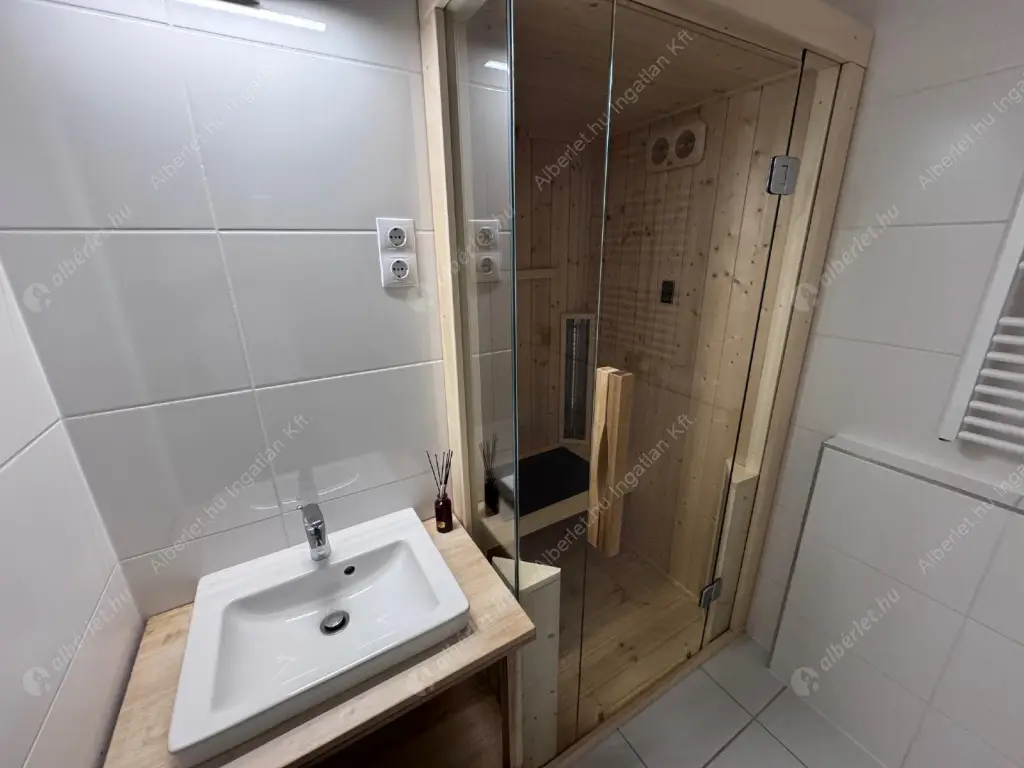 Kiadó albérlet 630000 Ft/hó áron: Budapest, XIII. kerület  Hajókovács utca. Mérete: 90 nm, 4 szobás | Alberlet.hu - 6559371
