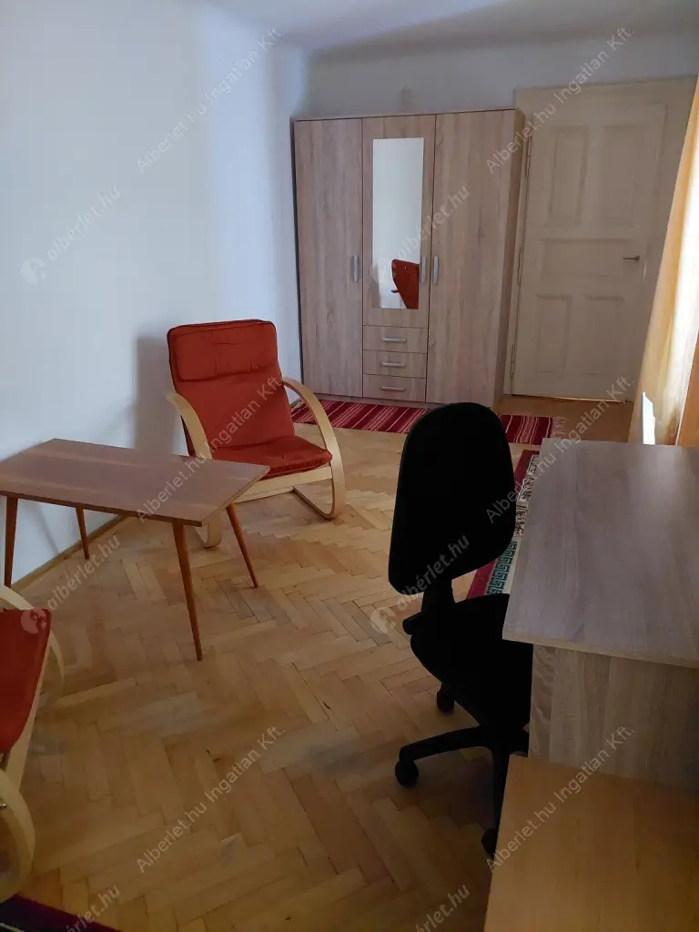 Kiadó albérlet 170000 Ft/hó áron: Budapest, XIII. kerület  Hegedűs Gyula utca. Mérete: 32 nm, 1 szobás | Alberlet.hu - 6582447