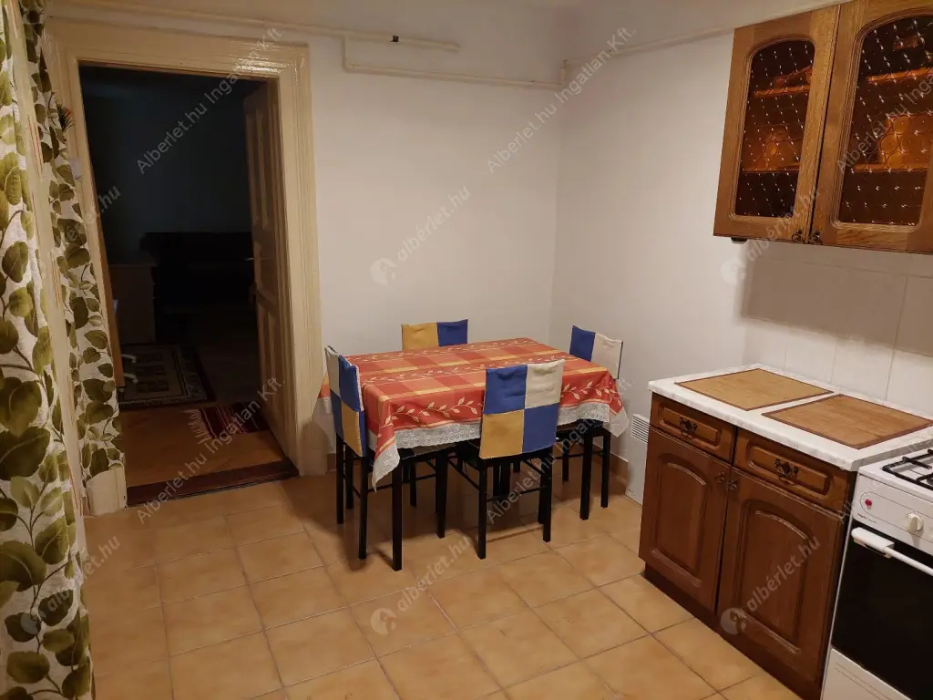 Kiadó albérlet 170000 Ft/hó áron: Budapest, XIII. kerület  Hegedűs Gyula utca. Mérete: 32 nm, 1 szobás | Alberlet.hu - 6582449