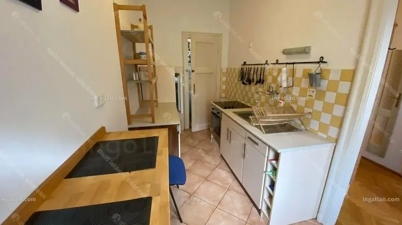 Kiadó albérlet 220000 Ft/hó áron: Budapest, XIII. kerület  Hegedűs Gyula utca. Mérete: 38 nm, 1 szobás | Alberlet.hu - 6640362