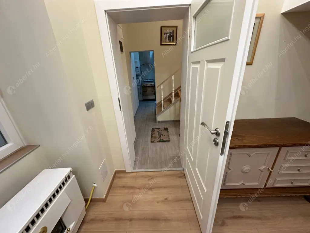 Kiadó albérlet 225000 Ft/hó áron: Budapest, XIII. kerület  Hegedűs Gyula utca. Mérete: 45 nm, 1 szobás | Alberlet.hu - 6629584