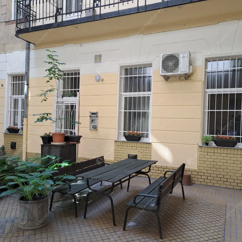 Kiadó albérlet 225000 Ft/hó áron: Budapest, XIII. kerület  Hegedűs Gyula utca. Mérete: 45 nm, 1 szobás | Alberlet.hu - 6629591