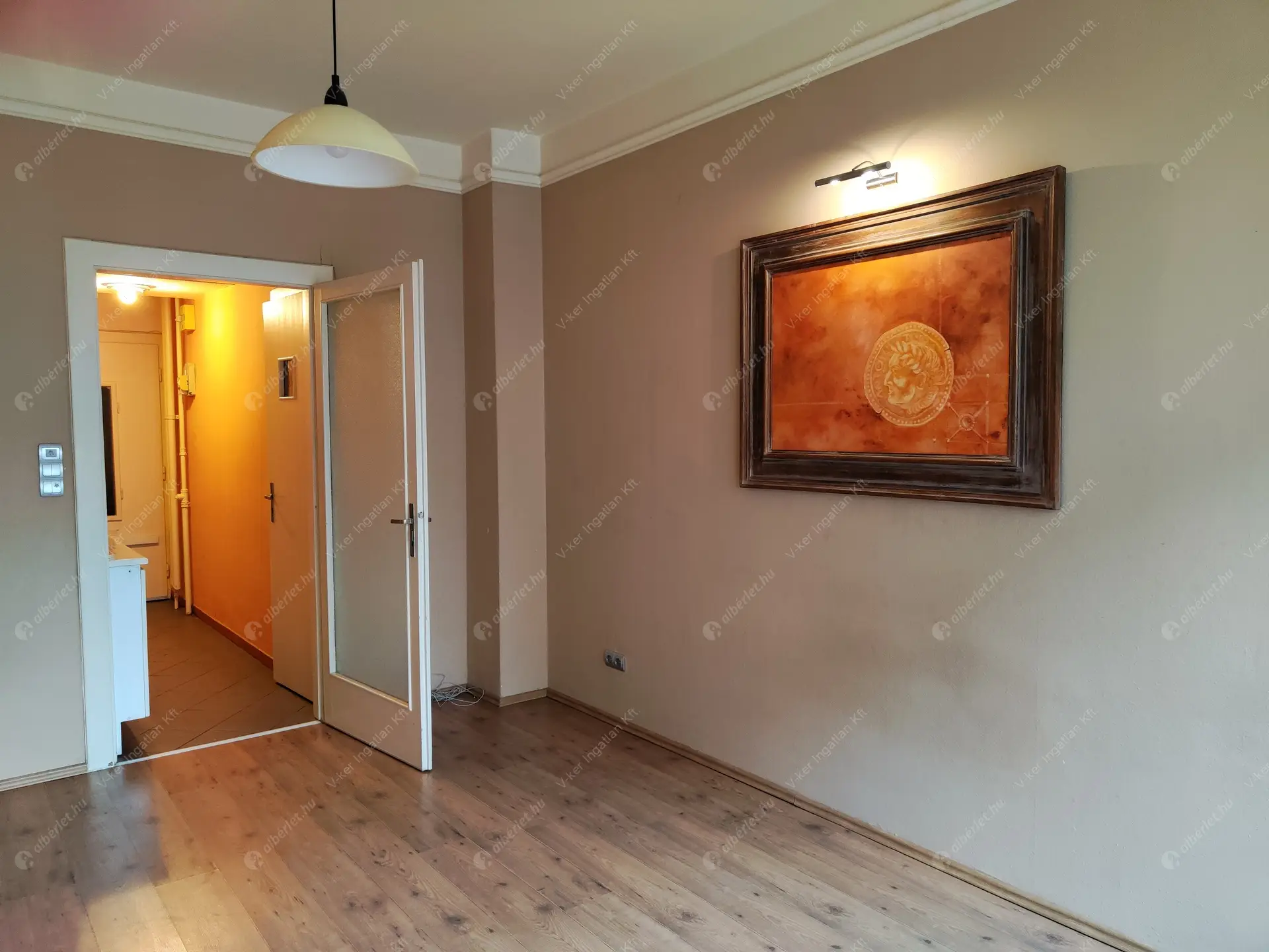 Kiadó albérlet 220000 Ft/hó áron: Budapest, XIII. kerület  Hollán Ernő utca. Mérete: 30 nm, 1 szobás | Alberlet.hu - 6158431