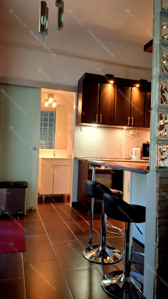 Kiadó albérlet 250000 Ft/hó áron: Budapest, XIII. kerület  Hollán Ernő utca. Mérete: 40 nm, 1 szobás | Alberlet.hu - 6660335