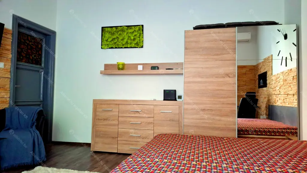 Kiadó albérlet 250000 Ft/hó áron: Budapest, XIII. kerület  Hollán Ernő utca. Mérete: 40 nm, 1 szobás | Alberlet.hu - 6660340