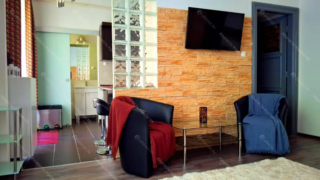 Kiadó albérlet 250000 Ft/hó áron: Budapest, XIII. kerület  Hollán Ernő utca. Mérete: 40 nm, 1 szobás | Alberlet.hu - 6661102