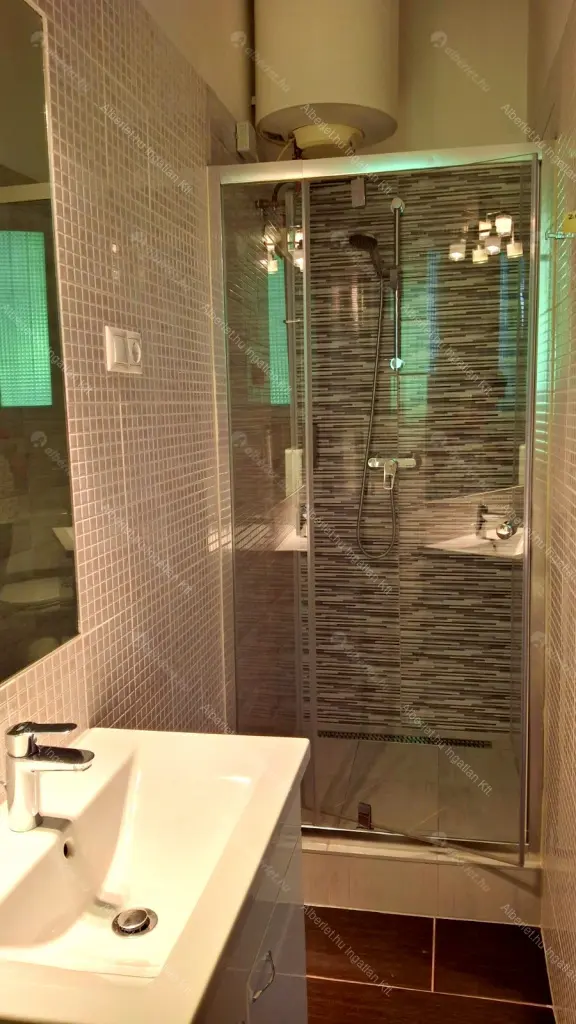 Kiadó albérlet 250000 Ft/hó áron: Budapest, XIII. kerület  Hollán Ernő utca. Mérete: 40 nm, 1 szobás | Alberlet.hu - 6661109