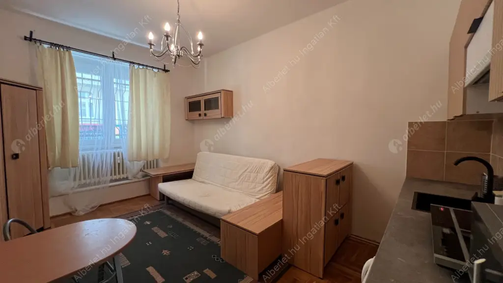 Kiadó albérlet 260000 Ft/hó áron: Budapest, XIII. kerület  Hollán Ernő utca. Mérete: 42 nm, 1 szobás | Alberlet.hu - 6575982