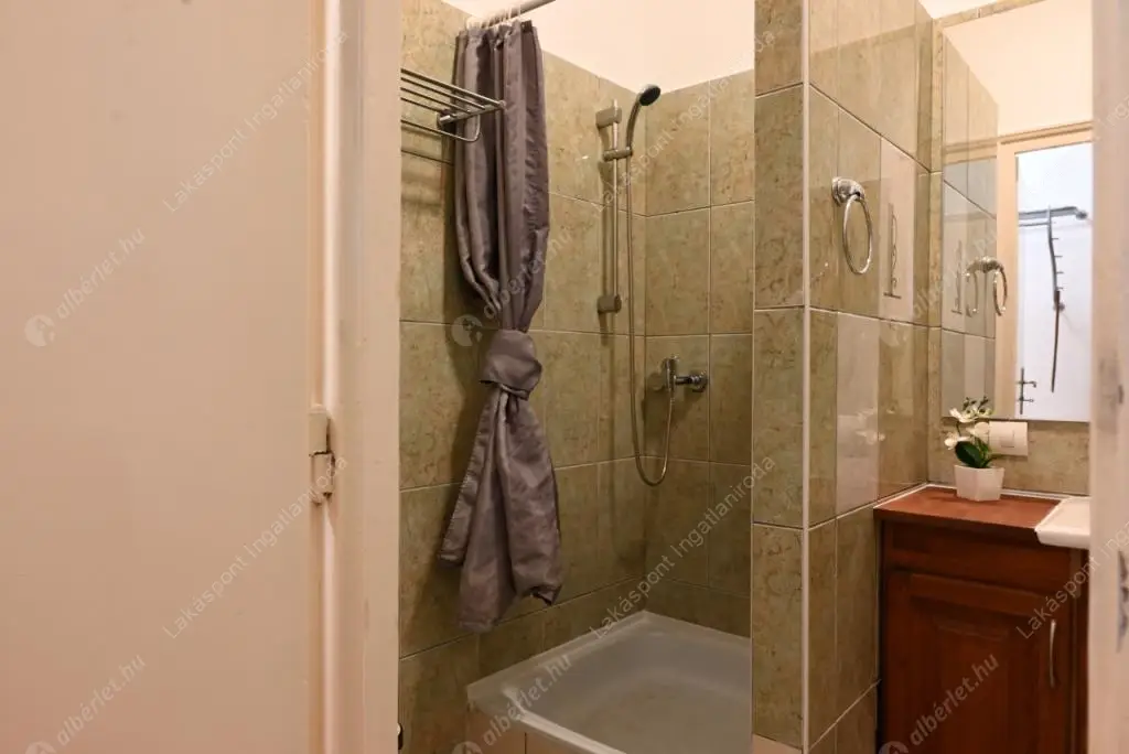 Kiadó albérlet 280000 Ft/hó áron: Budapest, XIII. kerület  Hollán Ernő utca. Mérete: 79 nm, 2 szobás | Alberlet.hu - 6575735