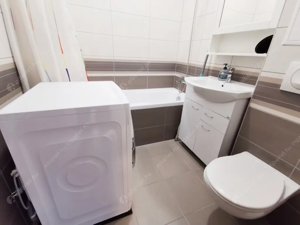 Kiadó albérlet 350000 Ft/hó áron: Budapest, XIII. kerület  Huba utca. Mérete: 63 nm, 3 szobás | Alberlet.hu - 6606737