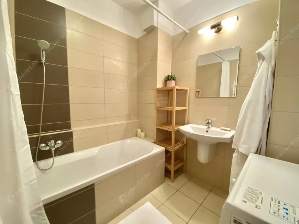 Kiadó albérlet 295000 Ft/hó áron: Budapest, XIII. kerület  Ipoly utca. Mérete: 42 nm, 2 szobás | Alberlet.hu - 6591580