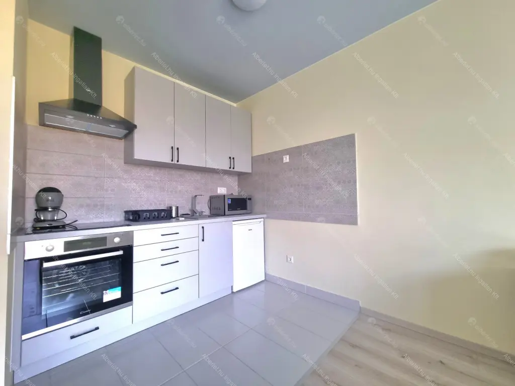 Kiadó albérlet 250000 Ft/hó áron: Budapest, XIII. kerület  Jász utca. Mérete: 34 nm, 1 szobás | Alberlet.hu - 6700628