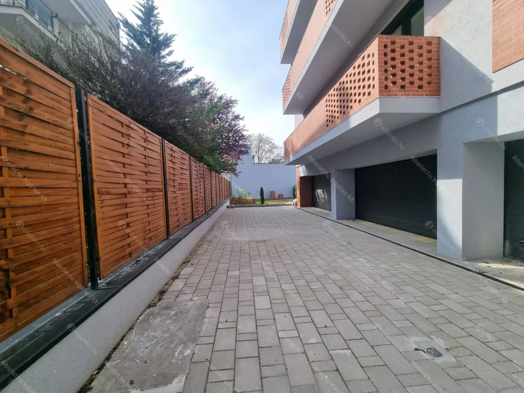 Kiadó albérlet 250000 Ft/hó áron: Budapest, XIII. kerület  Jász utca. Mérete: 34 nm, 1 szobás | Alberlet.hu - 6700640