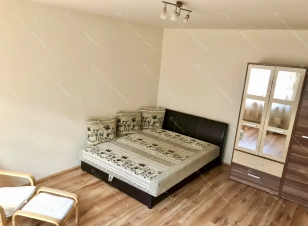 Kiadó albérlet 190000 Ft/hó áron: Budapest, XIII. kerület  Jász utca. Mérete: 35 nm, 1 szobás | Alberlet.hu - 6703709