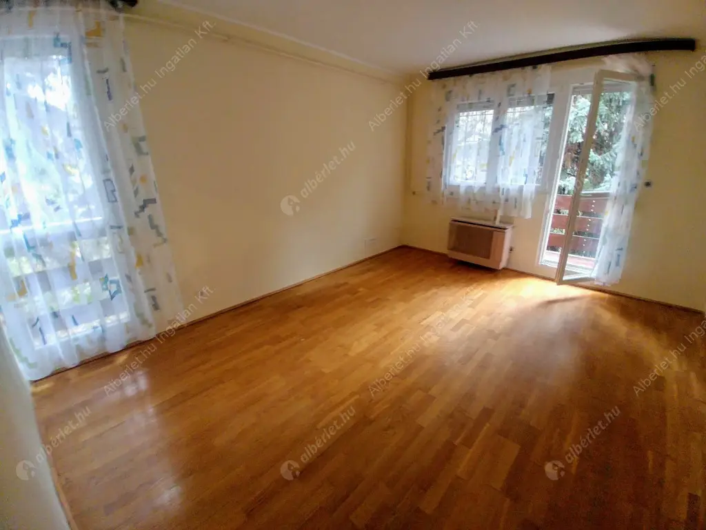 Kiadó albérlet 180000 Ft/hó áron: Budapest, XIII. kerület  Jász utca. Mérete: 45 nm, 1 szobás | Alberlet.hu - 6579560