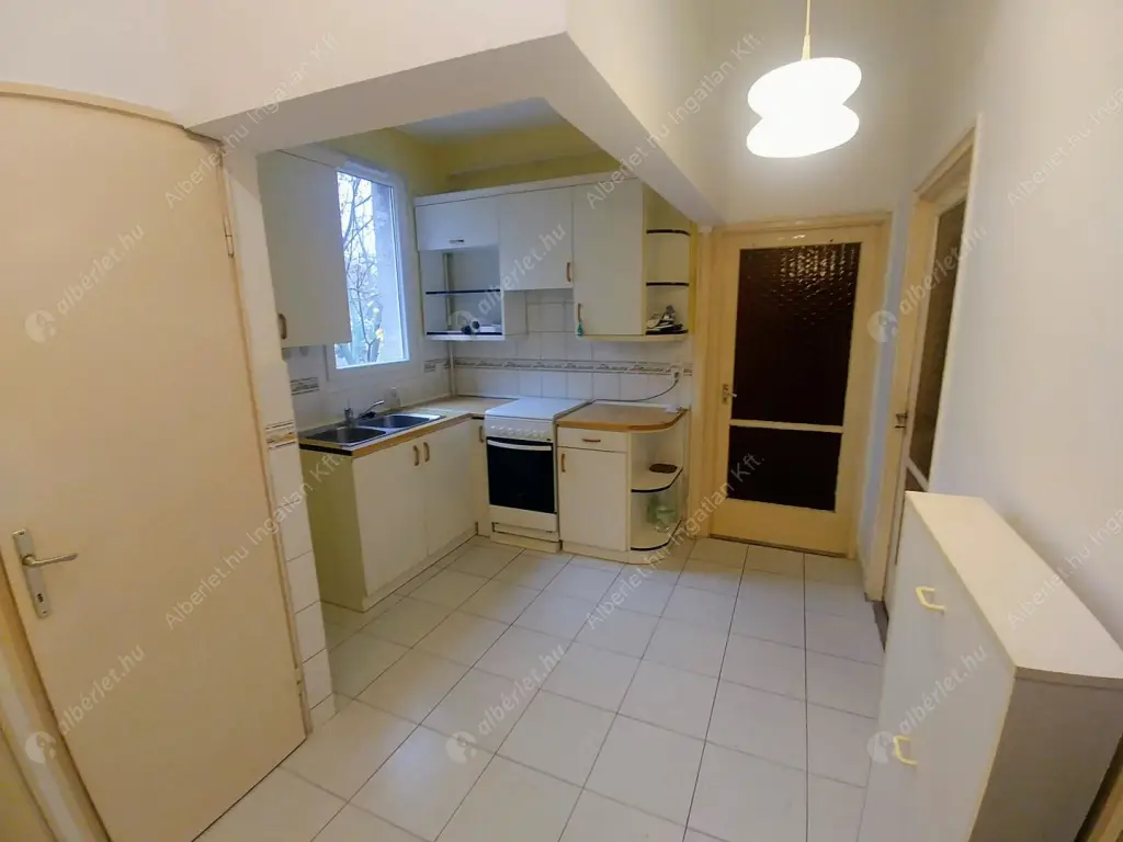 Kiadó albérlet 180000 Ft/hó áron: Budapest, XIII. kerület  Jász utca. Mérete: 45 nm, 1 szobás | Alberlet.hu - 6579564