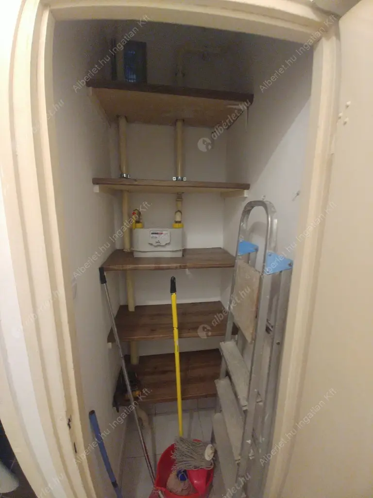 Kiadó albérlet 180000 Ft/hó áron: Budapest, XIII. kerület  Jász utca. Mérete: 45 nm, 1 szobás | Alberlet.hu - 6579573