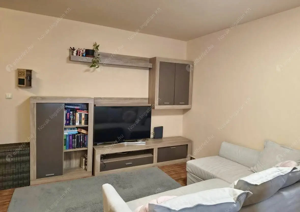 Kiadó albérlet 280000 Ft/hó áron: Budapest, XIII. kerület  Jéggyár utca. Mérete: 53 nm, 1 szobás | Alberlet.hu - 6612258