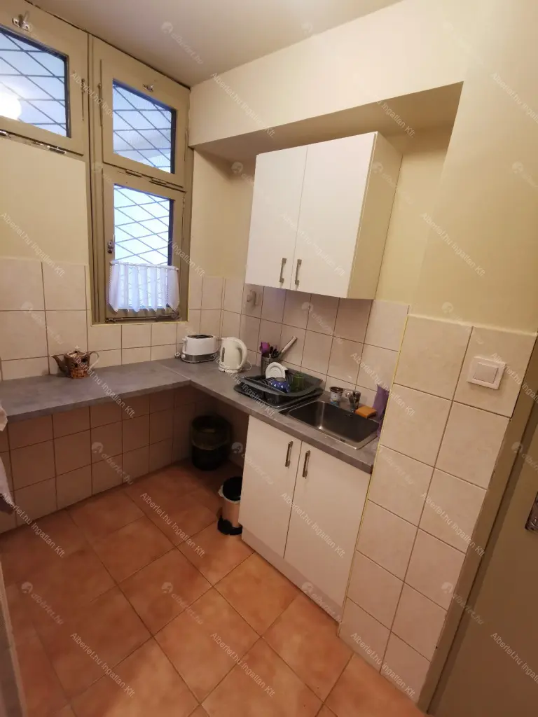 Kiadó albérlet 290000 Ft/hó áron: Budapest, XIII. kerület  Kádár utca. Mérete: 53 nm, 1 szobás | Alberlet.hu - 6653121