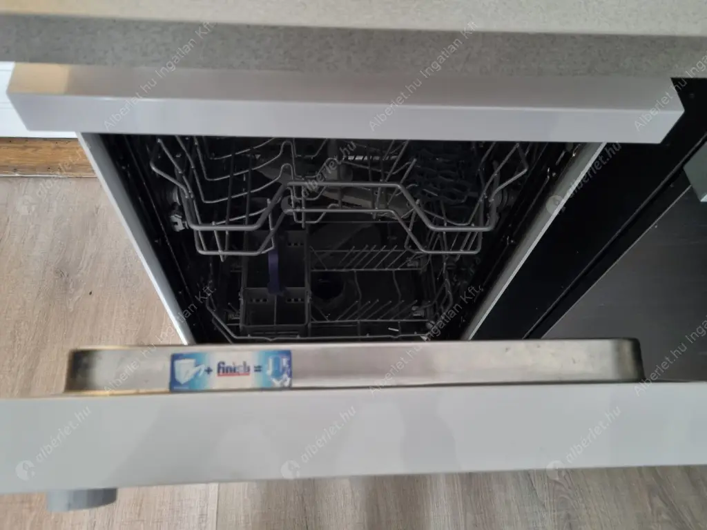 Kiadó albérlet 279000 Ft/hó áron: Budapest, XIII. kerület  Kádár utca. Mérete: 70 nm, 2 szobás | Alberlet.hu - 6634393