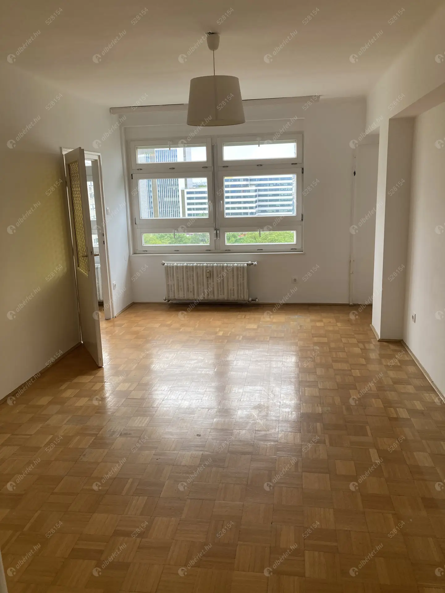 Kiadó albérlet 200000 Ft/hó áron: Budapest, XIII. kerület  Karikás Frigyes utca. Mérete: 46 nm, 1 szobás | Alberlet.hu - 5985803