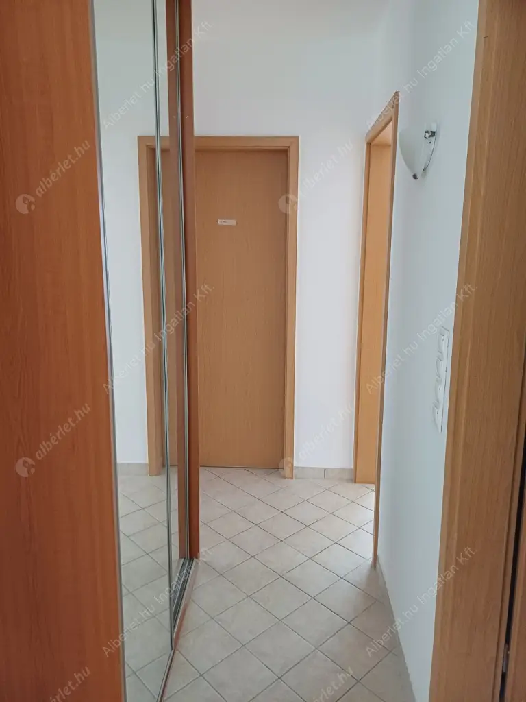 Kiadó albérlet 600000 Ft/hó áron: Budapest, XIII. kerület  Kárpát utca. Mérete: 108 nm, 4 szobás | Alberlet.hu - 6571688
