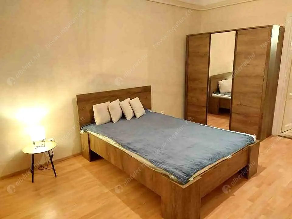 Kiadó albérlet 180000 Ft/hó áron: Budapest, XIII. kerület  Kárpát utca. Mérete: 34 nm, 1 szobás | Alberlet.hu - 6575967