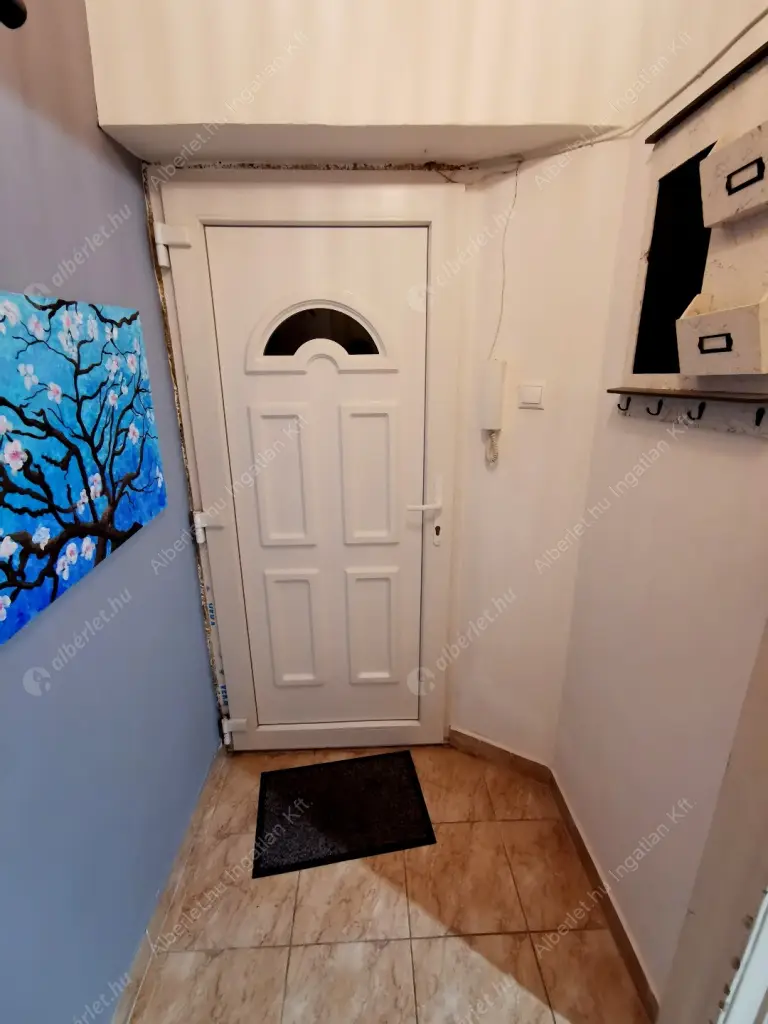 Kiadó albérlet 180000 Ft/hó áron: Budapest, XIII. kerület  Kárpát utca. Mérete: 35 nm, 1 szobás | Alberlet.hu - 6579746