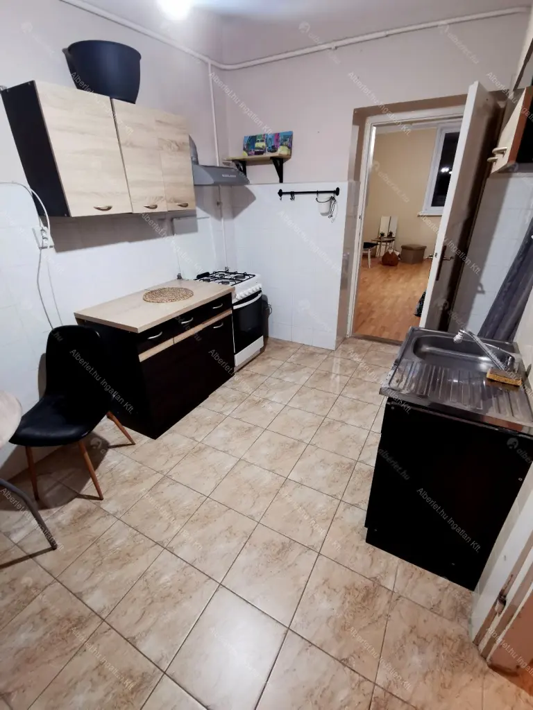 Kiadó albérlet 180000 Ft/hó áron: Budapest, XIII. kerület  Kárpát utca. Mérete: 35 nm, 1 szobás | Alberlet.hu - 6707241