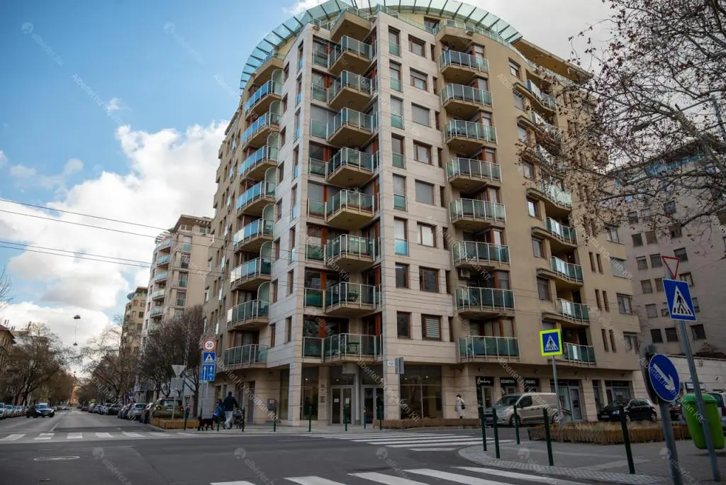 Kiadó albérlet 280000 Ft/hó áron: Budapest, XIII. kerület  Kárpát utca. Mérete: 45 nm, 2 szobás | Alberlet.hu - 6673378