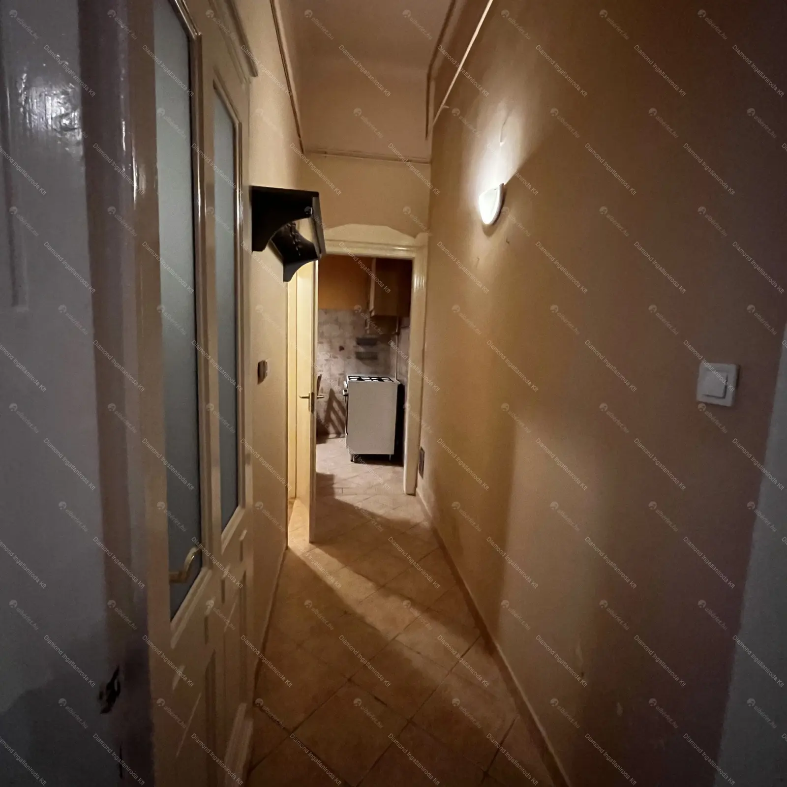 Kiadó albérlet 240000 Ft/hó áron: Budapest, XIII. kerület  Kárpát utca. Mérete: 54 nm, 2 szobás | Alberlet.hu - 6189026