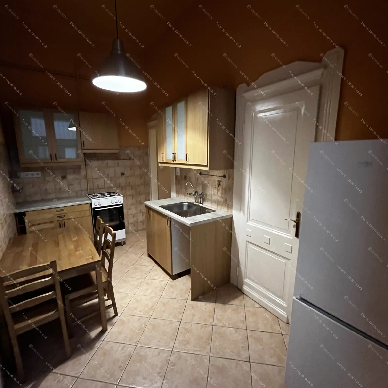 Kiadó albérlet 240000 Ft/hó áron: Budapest, XIII. kerület  Kárpát utca. Mérete: 54 nm, 2 szobás | Alberlet.hu - 6189032