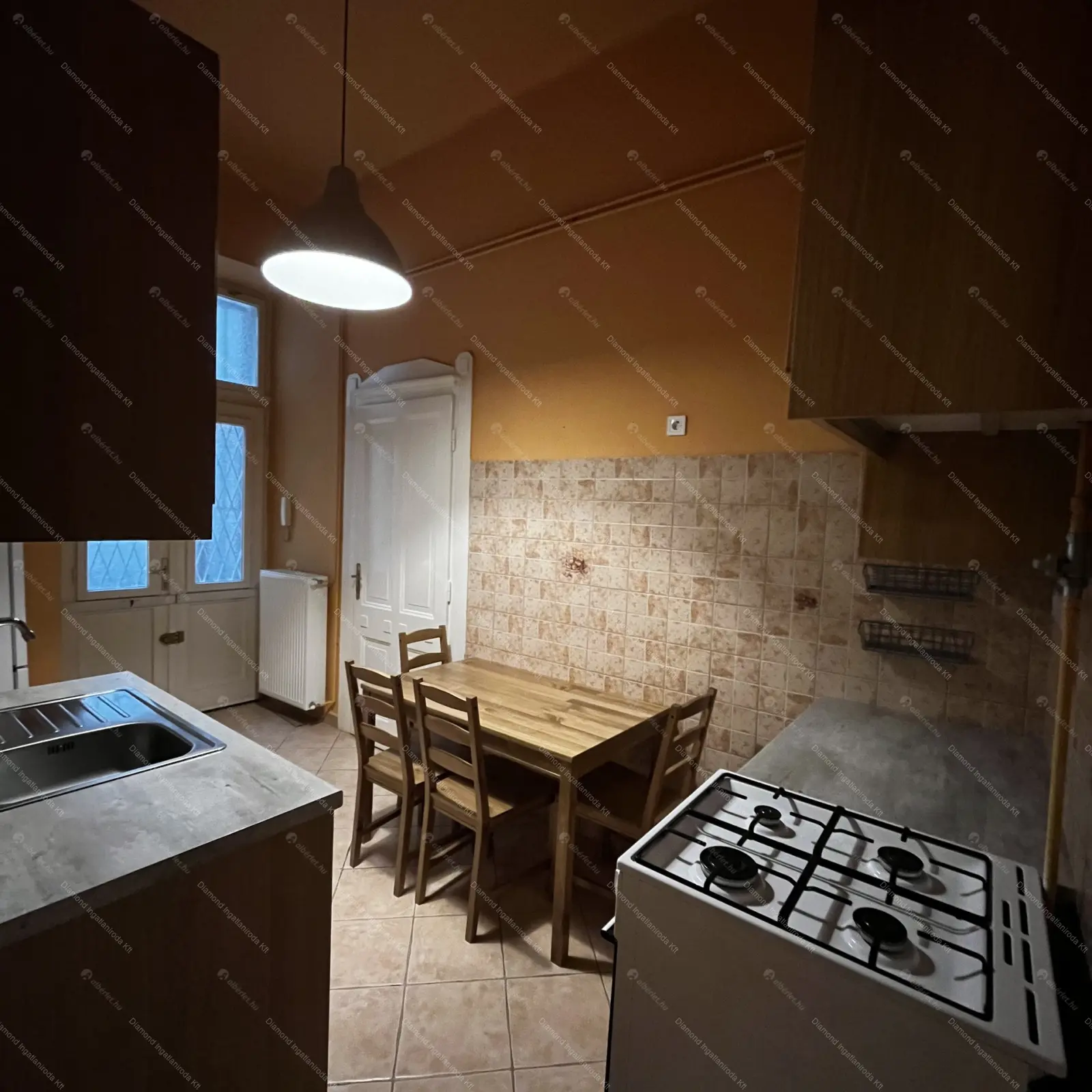 Kiadó albérlet 240000 Ft/hó áron: Budapest, XIII. kerület  Kárpát utca. Mérete: 54 nm, 2 szobás | Alberlet.hu - 6189033