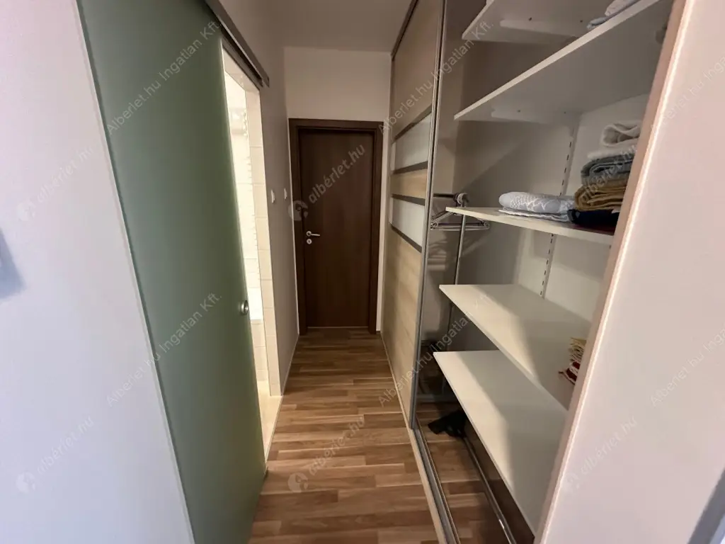 Kiadó albérlet 350000 Ft/hó áron: Budapest, XIII. kerület  Kárpát utca. Mérete: 68 nm, 3 szobás | Alberlet.hu - 6603570