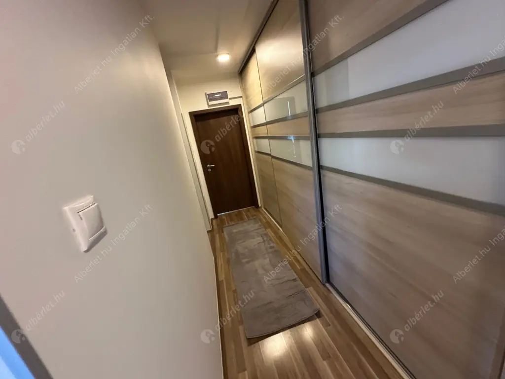 Kiadó albérlet 350000 Ft/hó áron: Budapest, XIII. kerület  Kárpát utca. Mérete: 68 nm, 3 szobás | Alberlet.hu - 6603575