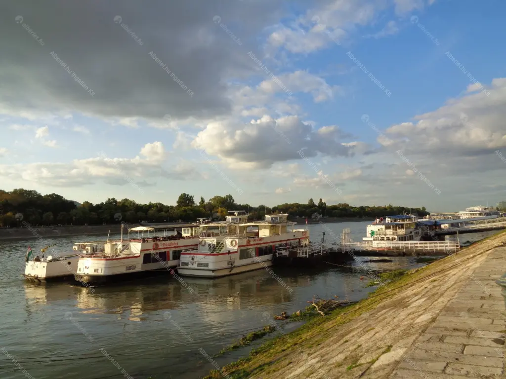 Kiadó albérlet 350000 Ft/hó áron: Budapest, XIII. kerület  Kárpát utca. Mérete: 70 nm, 2 szobás | Alberlet.hu - 6640706