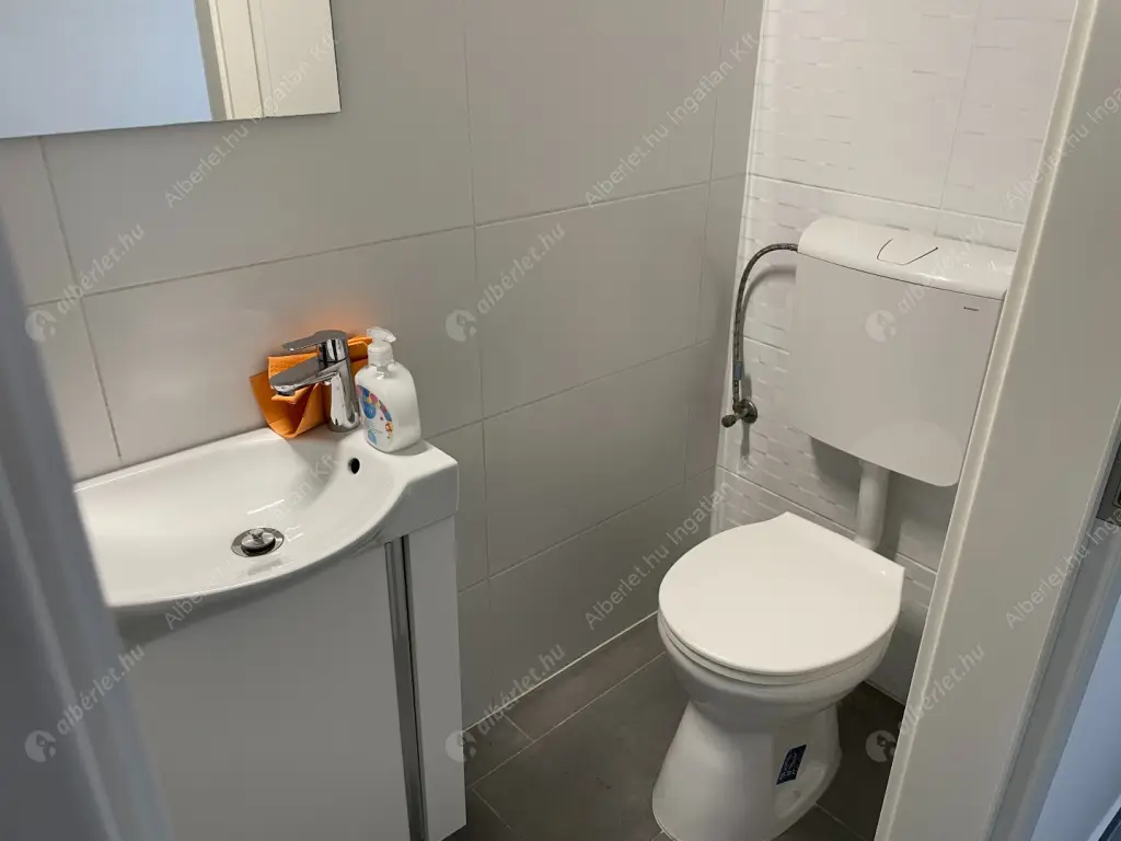 Kiadó albérlet 179000 Ft/hó áron: Budapest, XIII. kerület  Kassák Lajos utca. Mérete: 27 nm, 1 szobás | Alberlet.hu - 6585320