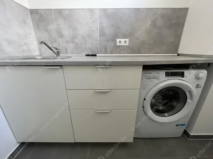 Kiadó albérlet 190000 Ft/hó áron: Budapest, XIII. kerület  Kassák Lajos utca. Mérete: 27 nm, 1 szobás | Alberlet.hu - 6578803