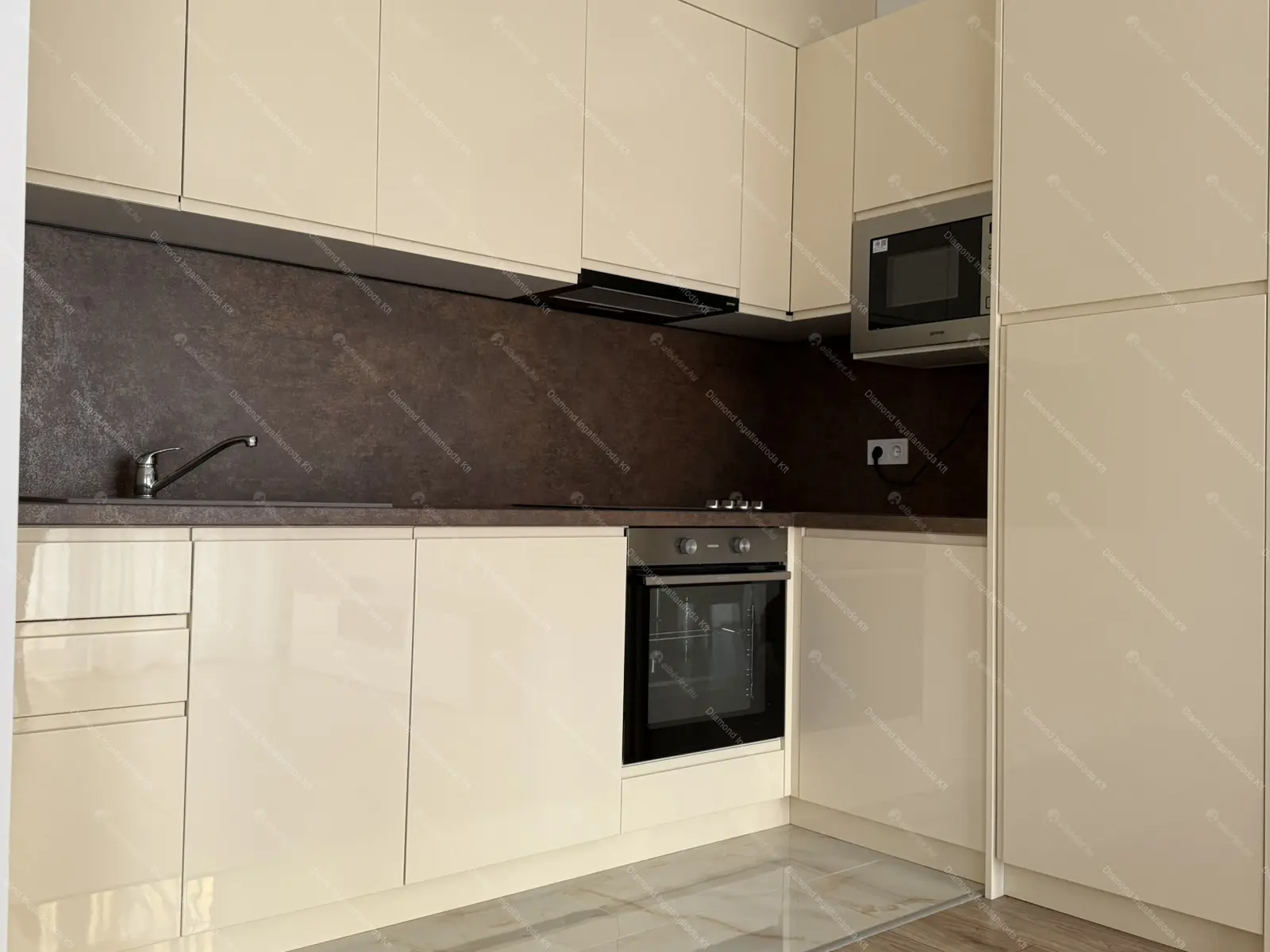 Kiadó albérlet 255000 Ft/hó áron: Budapest, XIII. kerület  Kassák Lajos utca. Mérete: 38 nm, 1 szobás | Alberlet.hu - 6651707